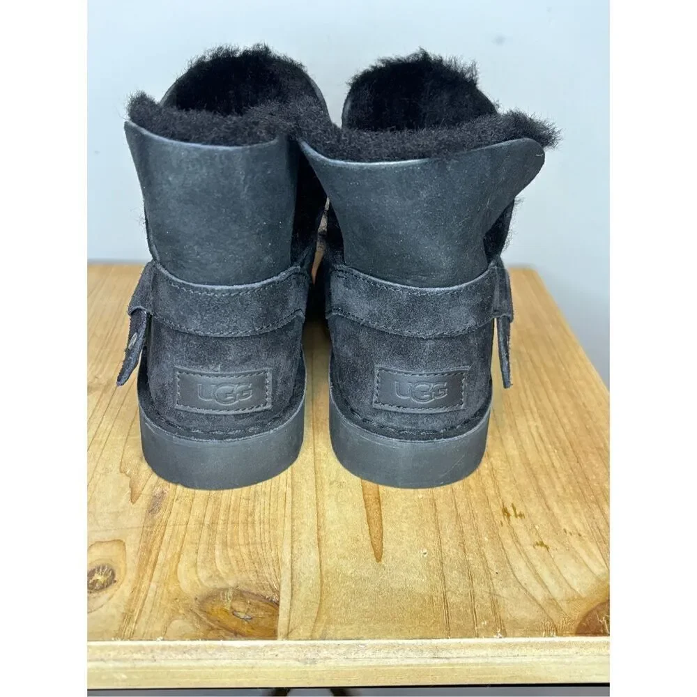 UGG Women's Zariyah Water Repellent Shearling Suede Ankle Bootie‎ Black Size 7.5
